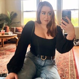 Meet your Posher, Lauren